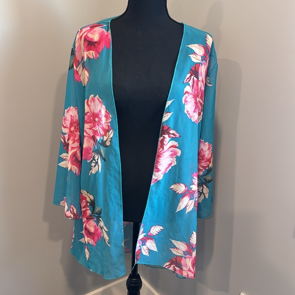 Tops - Blue Floral Kimono